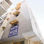 Oyo Kartik House Near Delhi Airport