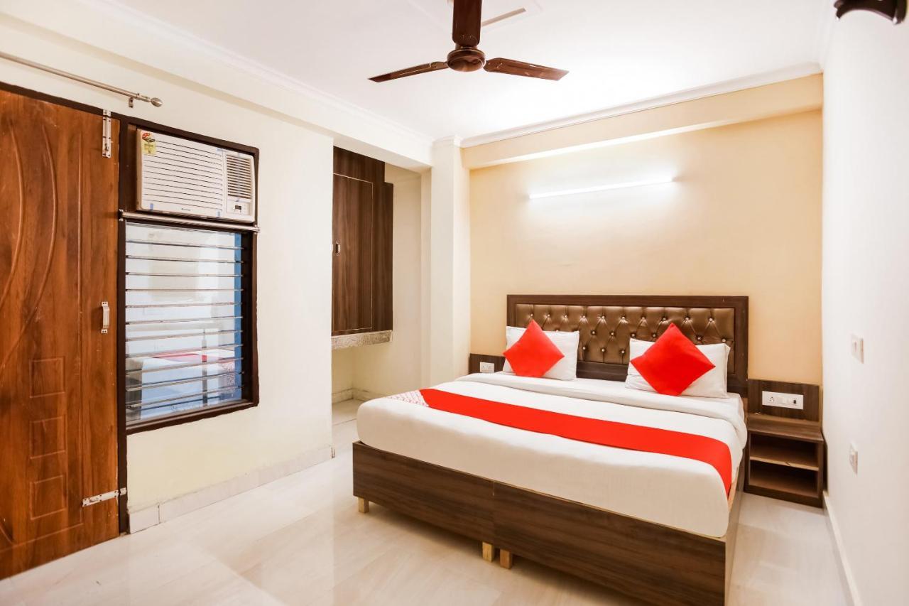 Oyo Kartik House Near Delhi Airport Hotel